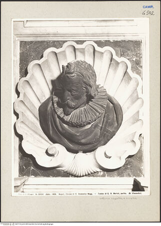 Vorderseite von Alinari [https://www.deutsche-digitale-bibliothek.de/content/lizenzen/rv-ez/] Epitaph des Giambattista Marino - Detail: Büste, bh221165_recto. Foto.