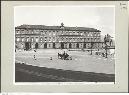 Vorderseite von Alinari [https://www.deutsche-digitale-bibliothek.de/content/lizenzen/rv-ez/] Palazzo Reale - Fassade, bh221271_recto. Foto.