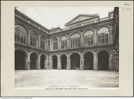 Vorderseite von Alinari [https://www.deutsche-digitale-bibliothek.de/content/lizenzen/rv-ez/] Palazzo Reale - Nordecke, bh221281_recto. Foto.