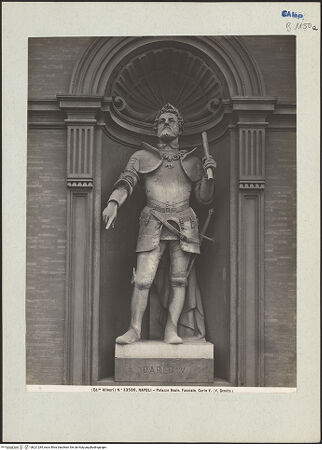 Vorderseite von Alinari [https://www.deutsche-digitale-bibliothek.de/content/lizenzen/rv-ez/] Kaiser Karl V - Gesamtansicht, bh221284_recto. Foto.