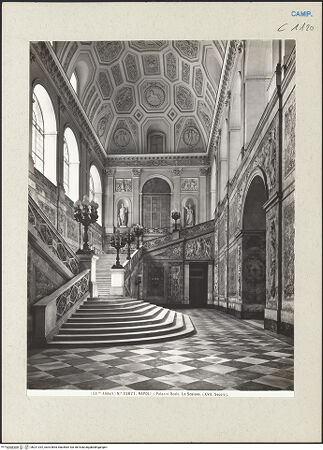 Vorderseite von Alinari [https://www.deutsche-digitale-bibliothek.de/content/lizenzen/rv-ez/] Palazzo RealeScalone d'onore - Teilansicht, bh221292_recto. Foto.