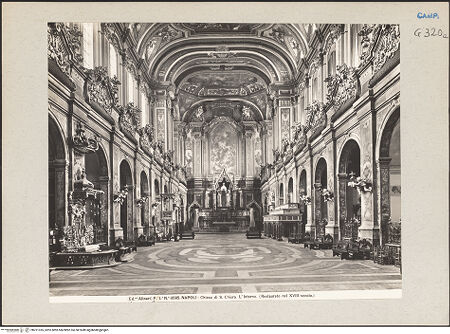 Vorderseite von Alinari [https://www.deutsche-digitale-bibliothek.de/content/lizenzen/rv-ez/] Santa Chiara - Blick Richtung Chor, bh221335_recto. Foto.