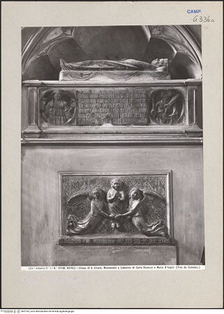 Vorderseite von Alinari [https://www.deutsche-digitale-bibliothek.de/content/lizenzen/rv-ez/] Fragmente der Grabmäler Marias von Anjou (Kalabrien) und Ludwigs von Durazzo - Gesamtansicht (vor 1943), bh221361_recto. Foto.