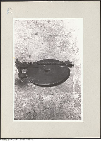 Vorderseite von Claussen, Peter Cornelius [https://www.deutsche-digitale-bibliothek.de/content/lizenzen/rv-fz/] Semantron - Seitenansicht, bh221638_recto. Foto: Claussen, Peter Cornelius.