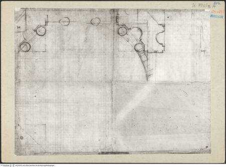 Vorderseite von Alinari [https://www.deutsche-digitale-bibliothek.de/content/lizenzen/rv-ez/] Grundrissstudie zum Neubau des Petersdoms: Pfeiler des Kuppelraums mit Kolossalsäulen - Gesamtansicht, bh224245_recto. Foto.