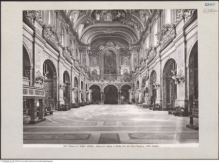 Vorderseite von Alinari [https://www.deutsche-digitale-bibliothek.de/content/lizenzen/rv-ez/] Santa Chiara - Gesamtansicht zum Eingang hin, bh224776_recto. Foto.