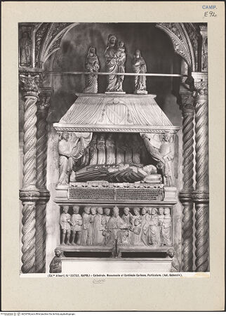 Vorderseite von Alinari [https://www.deutsche-digitale-bibliothek.de/content/lizenzen/rv-ez/] Grabmal des Kardinals Francesco Carbone (gest. 1405) - Gesamtansicht, bh224784_recto. Foto.