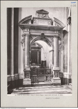 Vorderseite von Alinari [https://www.deutsche-digitale-bibliothek.de/content/lizenzen/rv-ez/] San Domenico MaggioreCappella Muscettola - Seitenansicht von außen, bh224807_recto. Foto.