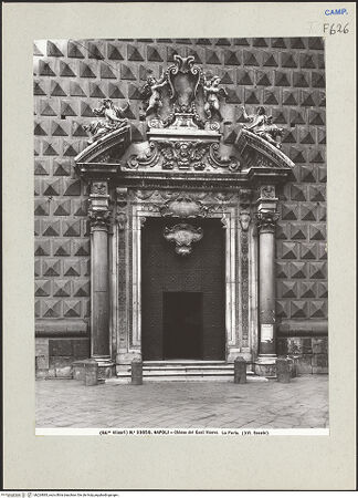 Vorderseite von Alinari [https://www.deutsche-digitale-bibliothek.de/content/lizenzen/rv-ez/] Hauptportal - Gesamtansicht, bh224883_recto. Foto.