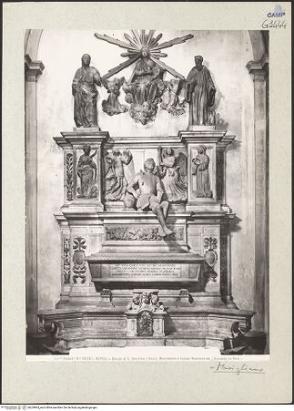 Vorderseite von Alinari [https://www.deutsche-digitale-bibliothek.de/content/lizenzen/rv-ez/] Grabmal des Jacopo Sanseverino - Gesamtansicht, bh224963_recto. Foto.