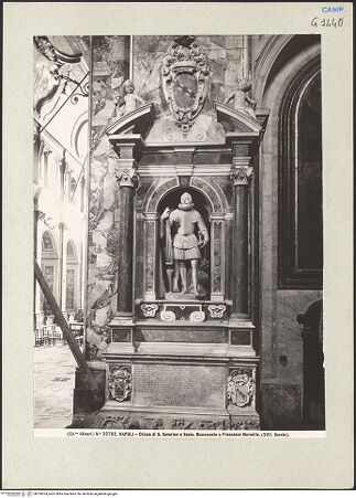 Vorderseite von Alinari [https://www.deutsche-digitale-bibliothek.de/content/lizenzen/rv-ez/] Grabmal des Francesco Mormillo (Mormile) - Gesamtansicht, bh224974_recto. Foto.