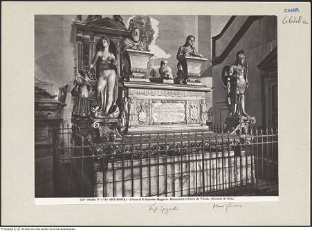 Vorderseite von Alinari [https://www.deutsche-digitale-bibliothek.de/content/lizenzen/rv-ez/] Grabmal des Vizekönigs Don Pedro di Toledo (gest. 1553) und seiner Gemahlin Maria Ossorio Pimentel - Seitenansicht, bh225000_recto. Foto.