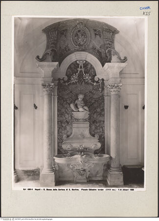 Vorderseite von Alinari [https://www.deutsche-digitale-bibliothek.de/content/lizenzen/rv-ez/] Lavabo - Innenansicht von Westen, bh225091_recto. Foto.