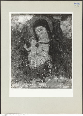 Vorderseite von Foto Marburg [https://www.deutsche-digitale-bibliothek.de/content/lizenzen/rv-ez/] Halbfigurige Maria mit Kind und zwei Engeln - , bh225274_recto. Foto: Hutzel, Max.