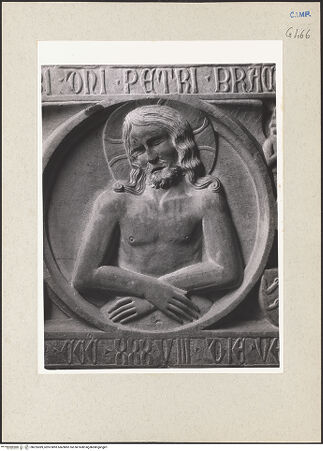 Vorderseite von Pedicini, Luciano [https://www.deutsche-digitale-bibliothek.de/content/lizenzen/rv-ez/] Grabmal des Pietro Brancaccio (gest. 1338) - Sarkophagfront, Schmerzensmann, bh225389_recto. Foto: Pedicini, Luciano.