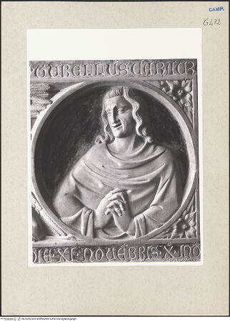 Vorderseite von Pedicini, Luciano [https://www.deutsche-digitale-bibliothek.de/content/lizenzen/rv-ez/] Sarkophagfront des Gurello Caracciolo (gest. 1402) - Detail: Johannes der Evangelist, bh225395_recto. Foto: Pedicini, Luciano.