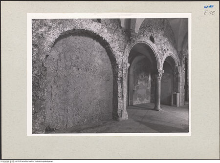 Vorderseite von Pedicini, Luciano [https://www.deutsche-digitale-bibliothek.de/content/lizenzen/rv-ez/] CattedraleNördliches Seitenschiff - Blick von Südwesten, bh225423_recto. Foto: Pedicini, Luciano.