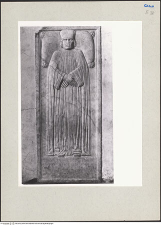 Vorderseite von Pedicini, Luciano [https://www.deutsche-digitale-bibliothek.de/content/lizenzen/rv-ez/] Grabplatte des Priesters Stefano Cecha (gest. um 1518) - Gesamtansicht, bh225425_recto. Foto: Pedicini, Luciano.