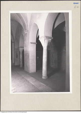 Vorderseite von Pedicini, Luciano [https://www.deutsche-digitale-bibliothek.de/content/lizenzen/rv-ez/] CattedraleSüdliche Seitenschiffe - Südliche Seitenschiffe von Nordwesten, bh225428_recto. Foto: Pedicini, Luciano.