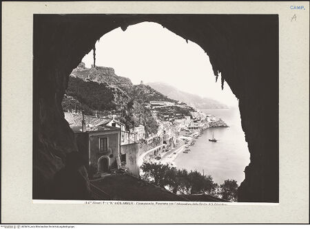 Vorderseite von Alinari [https://www.deutsche-digitale-bibliothek.de/content/lizenzen/rv-ez/] Hafen von der Grotta di San Cristoforo, bh226616_recto. Foto.