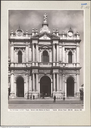 Vorderseite von Alinari [https://www.deutsche-digitale-bibliothek.de/content/lizenzen/rv-ez/] Santuario della Madonna del Rosario - Gesamtansicht, bh226677_recto. Foto.