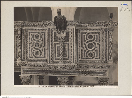 Vorderseite von Alinari [https://www.deutsche-digitale-bibliothek.de/content/lizenzen/rv-ez/] Evangelienkanzel - Frontalansicht mit Lesepult, bh226690_recto. Foto.