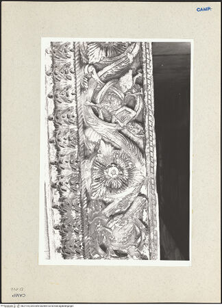 Vorderseite von Pace, Valentino [https://www.deutsche-digitale-bibliothek.de/content/lizenzen/rv-ez/] Rahmung des Portals - Rechte Seite, Detail, bh227764_recto. Foto: Pace, Valentino.