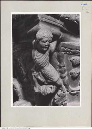 Vorderseite von Pedicini, Luciano [https://www.deutsche-digitale-bibliothek.de/content/lizenzen/rv-ez/] Säulen und BasenKapitell mit Eckfiguren - Kapitell 2: Detail, bh227804_recto. Foto: Pedicini, Luciano.