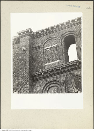 Vorderseite von unbekannt [https://www.deutsche-digitale-bibliothek.de/content/lizenzen/rv-ez/] Santa Maria in AracoeliPortico di Paolo III - Vorbau für die letzten drei Joche vor dem Querschiff, Detail, bh228524_recto. Foto: Hutzel, Max.