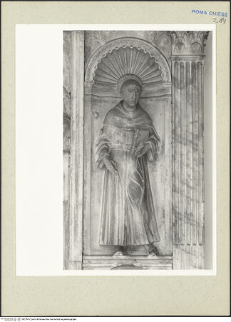 Vorderseite von Courtauld Institute [https://www.deutsche-digitale-bibliothek.de/content/lizenzen/rv-ez/] Grabmal des Kardinals Jacopo Ammanati-Piccolomini (+1479)NischenfigurenRechte Nische: Heiliger Franziskus - Gesamtansicht, bh229747_recto. Foto.