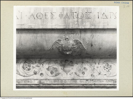 Vorderseite von Courtauld Institute, Conway Library [https://www.deutsche-digitale-bibliothek.de/content/lizenzen/rv-ez/] Grabmonument des Bischofs Ottaviano Furnario (auch Olaviero Fornario, +1496) - Sarkophag, Detail, bh229764_recto. Foto.