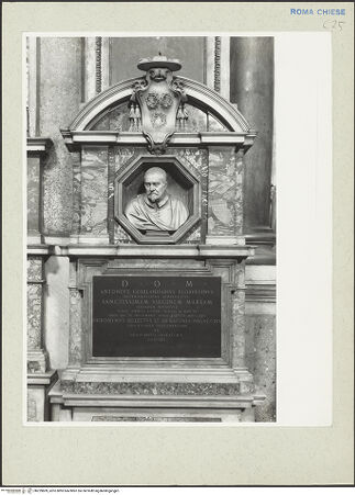 Vorderseite von Courtauld Institute [https://www.deutsche-digitale-bibliothek.de/content/lizenzen/rv-ez/] Grabmal für Antonio Ghirlandaio (gest. 1669), apostolischer Protonotar - Gesamtansicht, bh229809_recto. Foto.