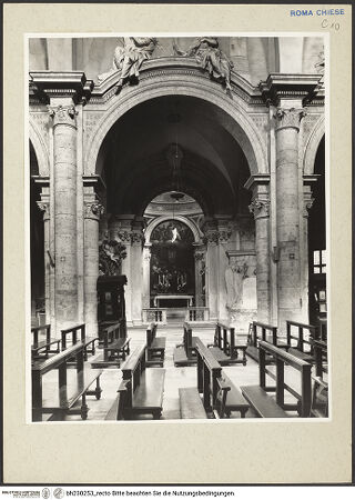 Vorderseite von Courtauld Institute [https://www.deutsche-digitale-bibliothek.de/content/lizenzen/rv-ez/] Santa Maria del PopoloCappella Chigi - Blick aus dem Seitenschiff in die Kapelle, bh230253_recto. Foto.