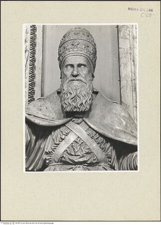 Vorderseite von Courtauld Institute [https://www.deutsche-digitale-bibliothek.de/content/lizenzen/rv-ez/] Papst Paul III. - Detail: Oberkörper, frontal, bh230373_recto. Foto.