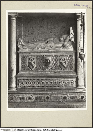 Vorderseite von Courtauld Institute [https://www.deutsche-digitale-bibliothek.de/content/lizenzen/rv-ez/] Grabmal von Papst Honorius IV. - Gesamtansicht, bh230385_recto. Foto (digital).