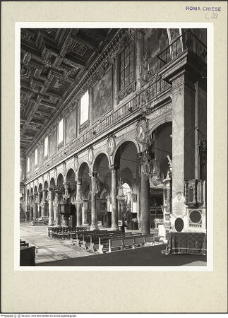 Vorderseite von Courtauld Institute [https://www.deutsche-digitale-bibliothek.de/content/lizenzen/rv-ez/] Santa Maria in Aracoeli - Nordwand und nördliches Seitenschiff, von Südosten, bh230421_recto. Foto.