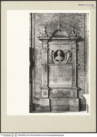 Vorderseite von Courtauld Institute [https://www.deutsche-digitale-bibliothek.de/content/lizenzen/rv-ez/] Grabmal von Giovanni Battista Cavalieri (gestorben 1507) - Gesamtansicht, bh230435_recto. Foto.