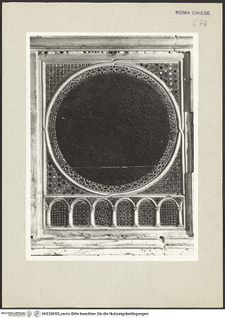Vorderseite von Hutzel, Max [https://www.deutsche-digitale-bibliothek.de/content/lizenzen/rv-ez/] Evangelienkanzel, aus den Fragmenten des abgebauten Ambo der ehemaligen Schola Cantorum zusammengesetzt - Vordere Schmalseite, Detail, bh230695_recto. Foto: Hutzel, Max.