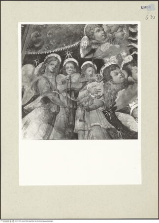 Vorderseite von Getty Research Institute [https://www.deutsche-digitale-bibliothek.de/content/lizenzen/rv-ez/] Szenen aus dem Leben der Maria und HeiligeMaria wird von Christus gekrönt - Linke Hälfte, oberes Register: musizierende Engel, bh231678_recto. Foto: Hutzel, Max.