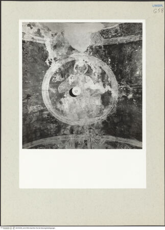 Vorderseite von Getty Research Institute [https://www.deutsche-digitale-bibliothek.de/content/lizenzen/rv-ez/] Ausmalung der SakristeiSegnender Christus in Clipeus - Gesamtansicht, bh232045_recto. Foto: Hutzel, Max.