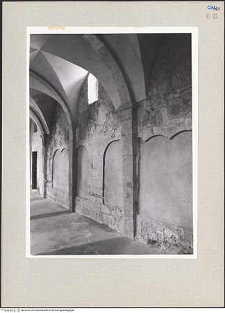 Vorderseite von Pedicini, Luciano [https://www.deutsche-digitale-bibliothek.de/content/lizenzen/rv-ez/] CattedraleSüdliche Seitenschiffe - Äußeres südliches Seitenschiff von Nordwesten, bh232419_recto. Foto: Pedicini, Luciano.