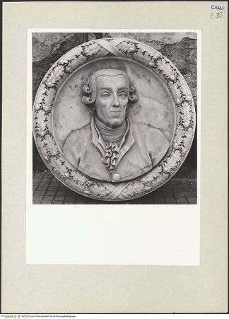 Vorderseite von Pedicini, Luciano [https://www.deutsche-digitale-bibliothek.de/content/lizenzen/rv-ez/] Porträt eines Denkmals - Gesamtansicht, bh232425_recto. Foto: Pedicini, Luciano.