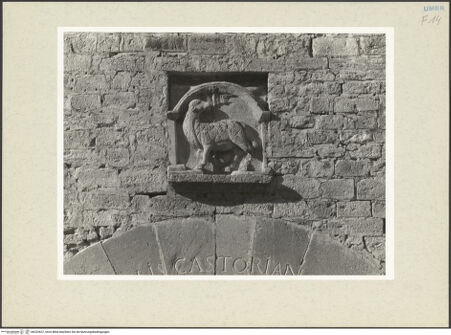 Vorderseite von Getty Research Institute? [https://www.deutsche-digitale-bibliothek.de/content/lizenzen/rv-ez/] Klosterportal mit Inschrift und Agnus DeiAgnus Dei - Detail: Agnus Dei, bh232627_recto. Foto: Hutzel, Max.