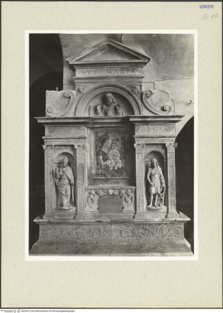 Vorderseite von Getty Research Institute [https://www.deutsche-digitale-bibliothek.de/content/lizenzen/rv-ez/] Madonnenaltar (Altare della Madonna) - Gesamtansicht, bh234914_recto. Foto: Hutzel, Max.