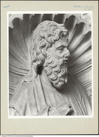 Vorderseite von Courtauld Institute [https://www.deutsche-digitale-bibliothek.de/content/lizenzen/rv-ez/] Grabmonument Papst Nikolaus V. (+1455)Apostel in Nischen aus der RahmenarchitekturHeiliger Matthäus - Detail: Kopf, bh238437_recto. Foto.