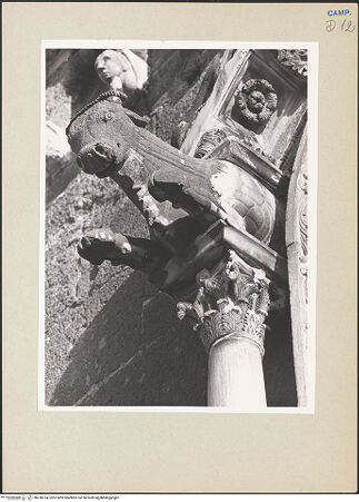 Vorderseite von Pedicini, Luciano [https://www.deutsche-digitale-bibliothek.de/content/lizenzen/rv-ez/] Fassadenfenster - Ochse links, bh238754_recto. Foto: Pedicini, Luciano.