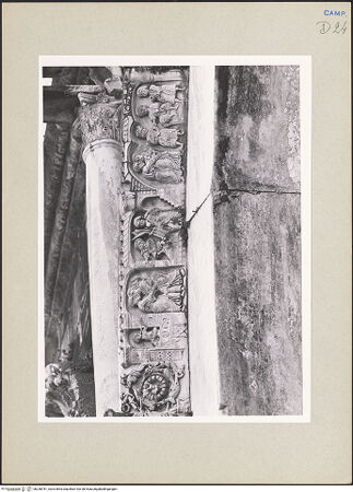 Vorderseite von Pedicini, Luciano [https://www.deutsche-digitale-bibliothek.de/content/lizenzen/rv-ez/] Archivolte der mittleren ArkadeSzenen aus dem Leben des heiligen Petrus - Petrus und Paulus treffen und umarmen sich; Simon im Haus des Senators Marcellus; der Wettkampf zwischen Petrus und Simon Magus auf dem Forum, bh238781_recto. Foto: Pedicini, Luciano.