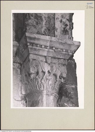 Vorderseite von Pedicini, Luciano [https://www.deutsche-digitale-bibliothek.de/content/lizenzen/rv-ez/] Kapitelle der Wandsäulen - Viertes Kapitell, bh238791_recto. Foto: Pedicini, Luciano.