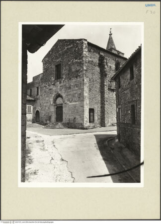 Vorderseite von Getty Research Institute [https://www.deutsche-digitale-bibliothek.de/content/lizenzen/rv-ez/] San Francesco - Westfassade, Ansicht von Südwesten, bh241321_recto. Foto: Hutzel, Max.