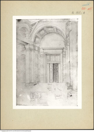 Vorderseite von Sopr. Gall. Firenze [https://www.deutsche-digitale-bibliothek.de/content/lizenzen/rv-ez/] Innenraum des Pantheons - , bh251341_recto. Foto.